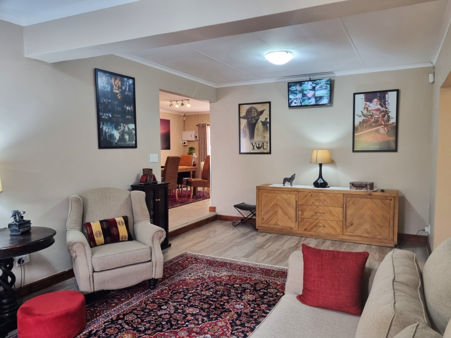 4 Bedroom Property for Sale in Safari Gardens North West